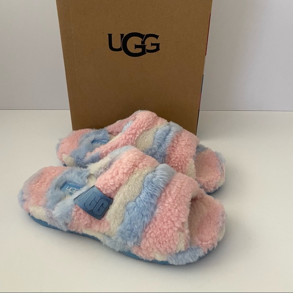 UGG Fluff You Cali Collage Pride Men 6 Fits Women’s 8 - Picture 2 of 13